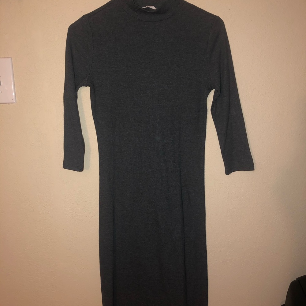 Dress - Picture 2 of 3